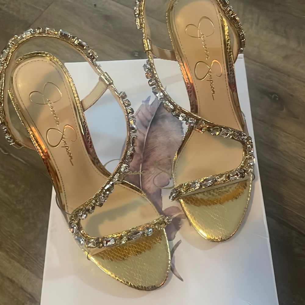 Size 7.5 Jessica Simpson gold bejeweled heels